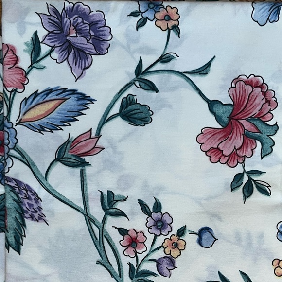 Laura Ashley Chinese Silk King Pillowcases - Picture 3 of 4